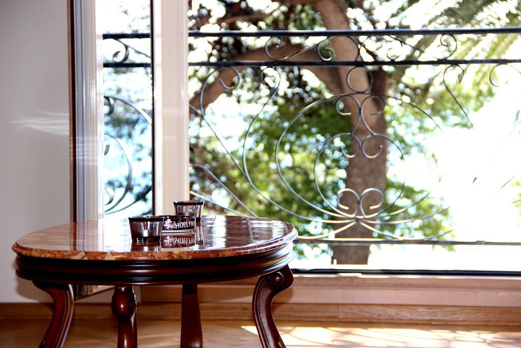 Vasiliki Seaside Apartments Petrovac Buitenkant foto
