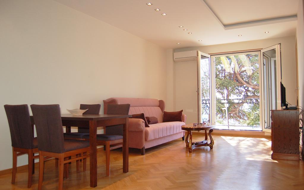 Vasiliki Seaside Apartments Petrovac Buitenkant foto